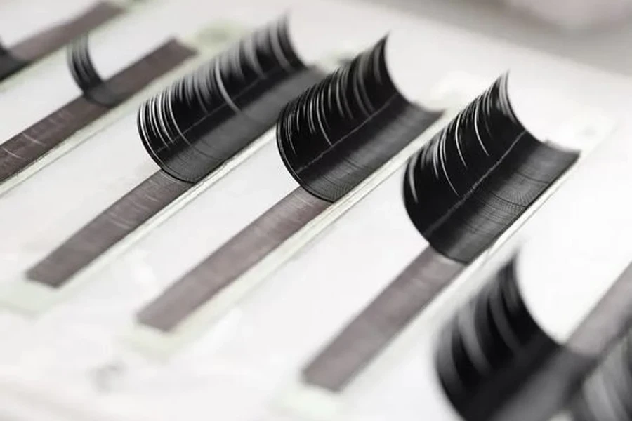 artificial eyelash