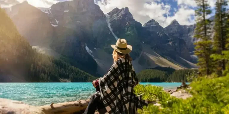 decorative-details-refresh-classic-womens-accesso