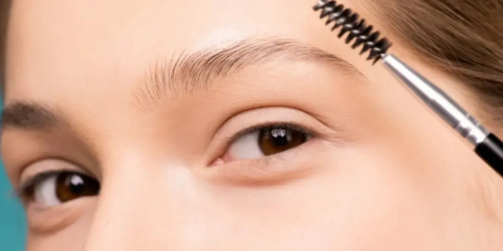 future-of-lashes-brows-4-trends