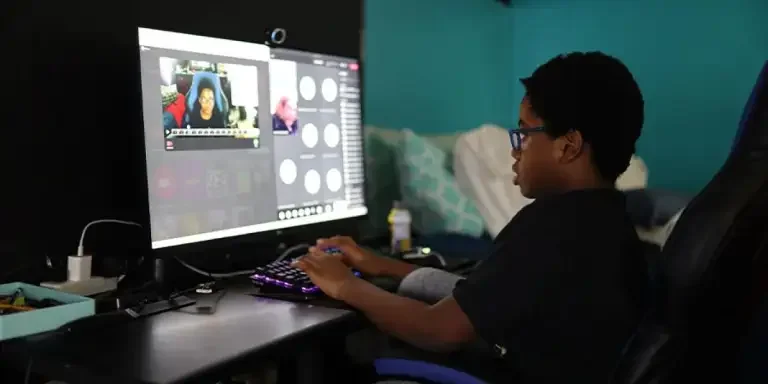 gaming-desks-chairs