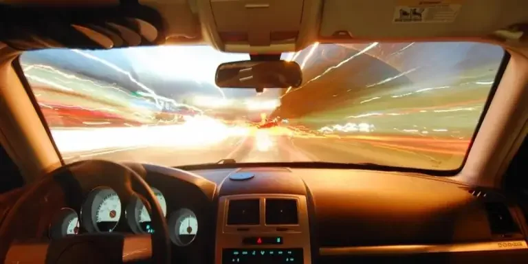 how-to-defrost-windscreen-in-winter