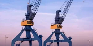 how to select the best mobile gantry crane for your business