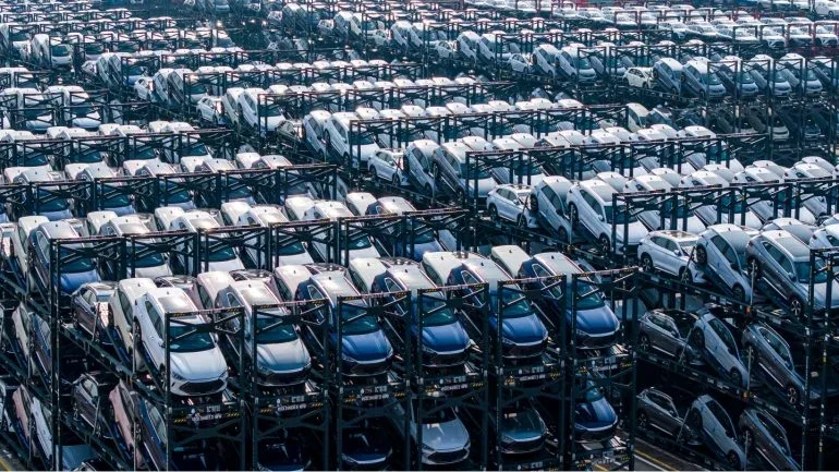 O fabricante de veículos elétricos BYD está entre os membros de uma nova iniciativa liderada pelo governo na China para desenvolver tecnologia de baterias de estado sólido. Imagem: Crédito: STR/AFP via Getty Images.