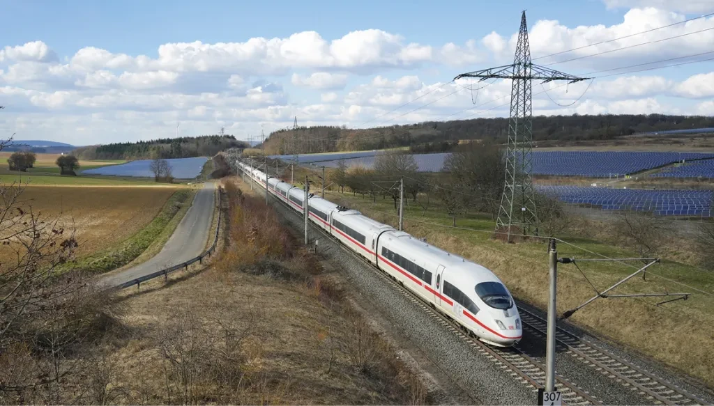 La plupart des offres retenues ont concerné des projets prévus le long des autoroutes et des lignes ferroviaires.