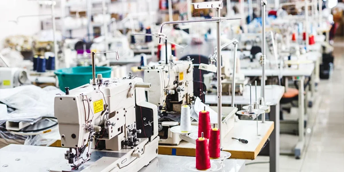 ¿Qué tipos de máquinas se necesitan para una fábrica de prendas de vestir?  - Alibaba.com Lee