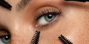 mascara