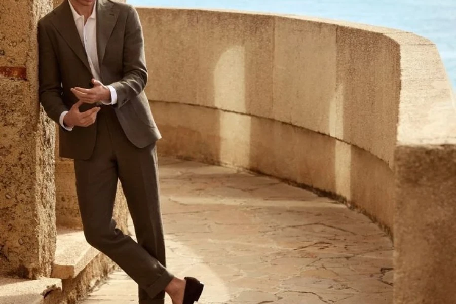 Revitalizing Men's Tailoring for Spring/Summer 24 - Alibaba.com Reads