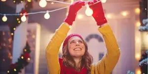 merry-and-bright-choosing-standout-christmas-ligh