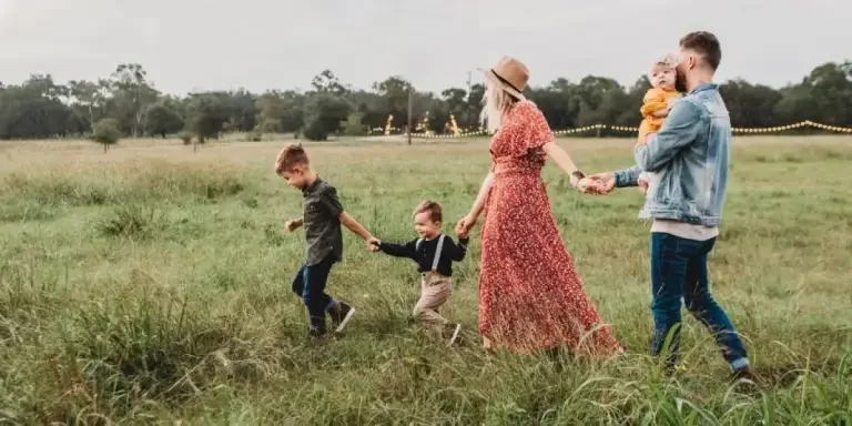 tendencias-de-mamá-6-esenciales-de-la-moda-las-mamás-no-pueden-vivir-wi