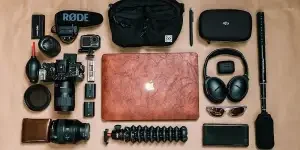 must-have-vlogging-equipment-beginners