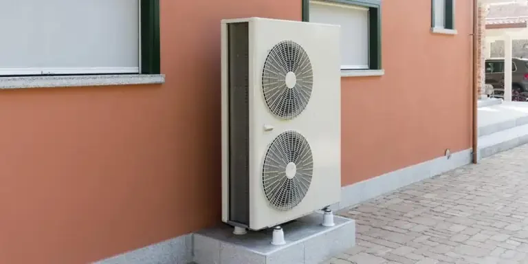 новый-солнечный-воздух-с двумя источниками-теплового насоса-на основе конструкции-