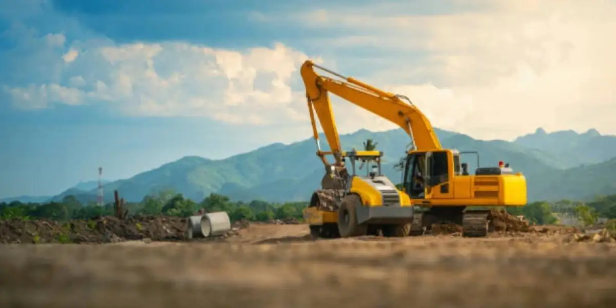 Maquinaria De Trabajo Pesado Trabajando En Sitio De Construcción