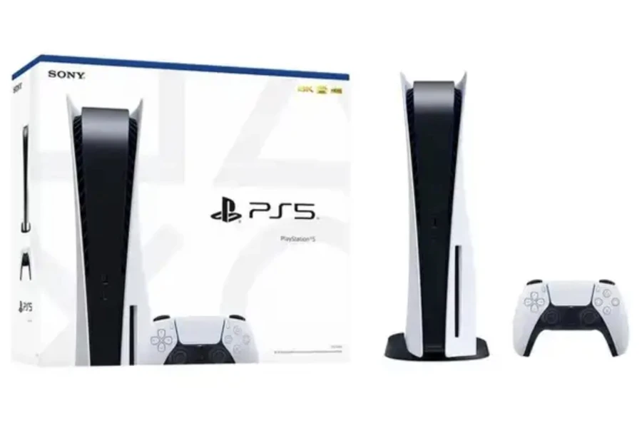 Console di gioco PlayStation 5 e controller di gioco