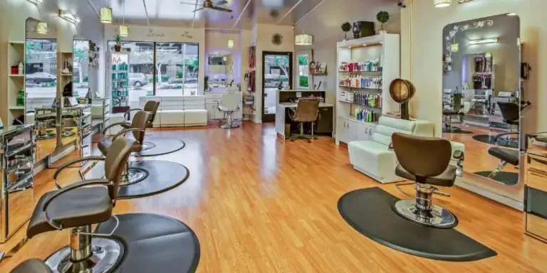 популярные тенденции в упаковке салонов красоты, которые будут