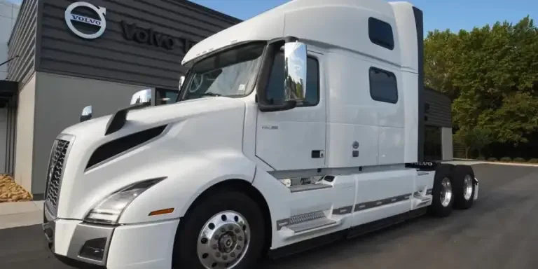 volvo-trucks-unveils-all-new-volvo-vnl-in-north-a
