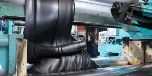 your-guide-to-selecting-rubber-recycling-machinery