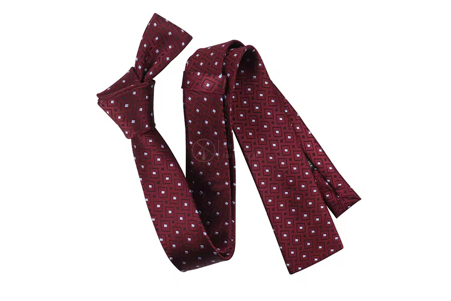 Corbata de seda Formal para hombre, corbata plana con extremo microcuadrado inteligente Vintage flaco de Color rojo sólido tejido personalizado para hombre