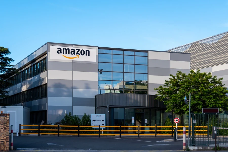 Exterior view of the Amazon Logistics delivery agency in Velizy-Villacoublay
