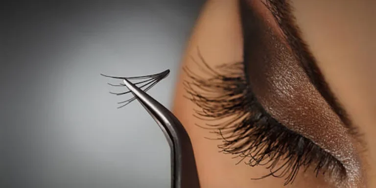 Wimpernschönheit und Werkzeuge