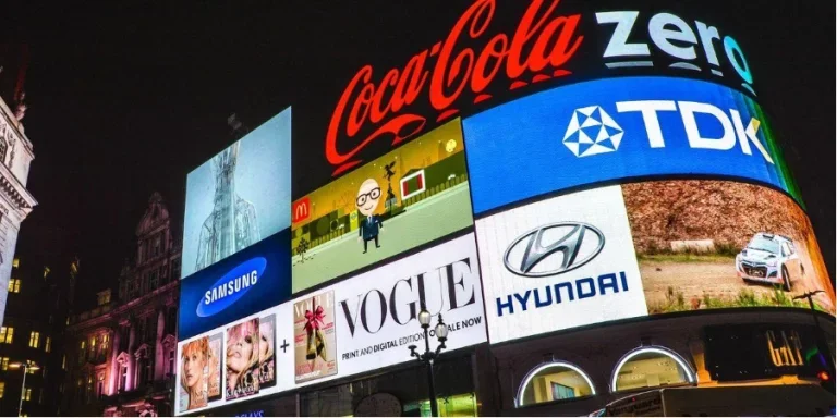 London Piccadilly during night