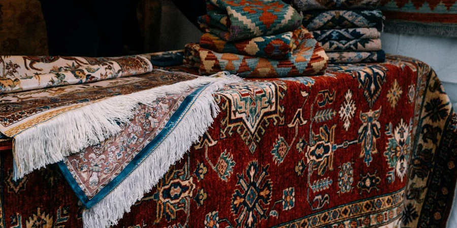 Tapis persans classiques multicolores