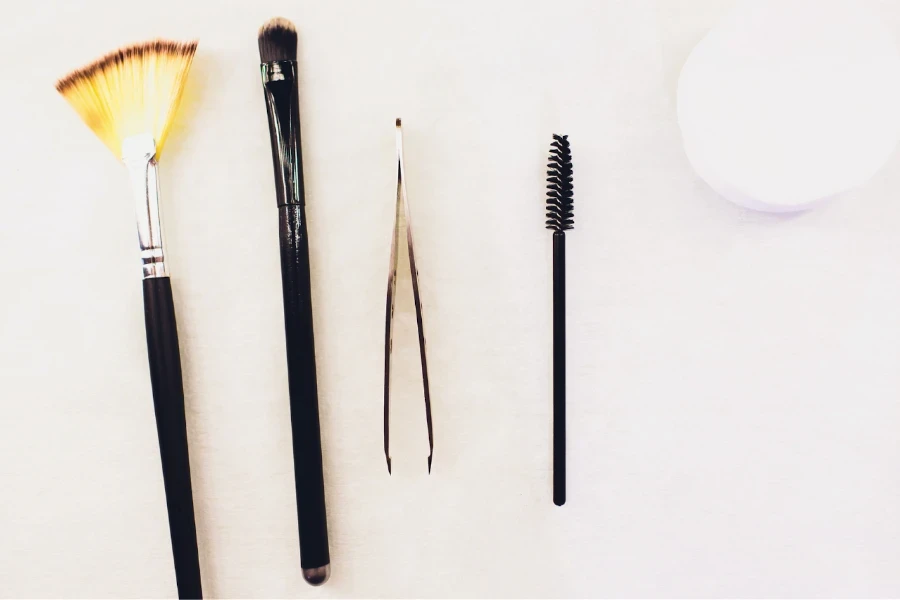 A set of eyebrow brushes and tools