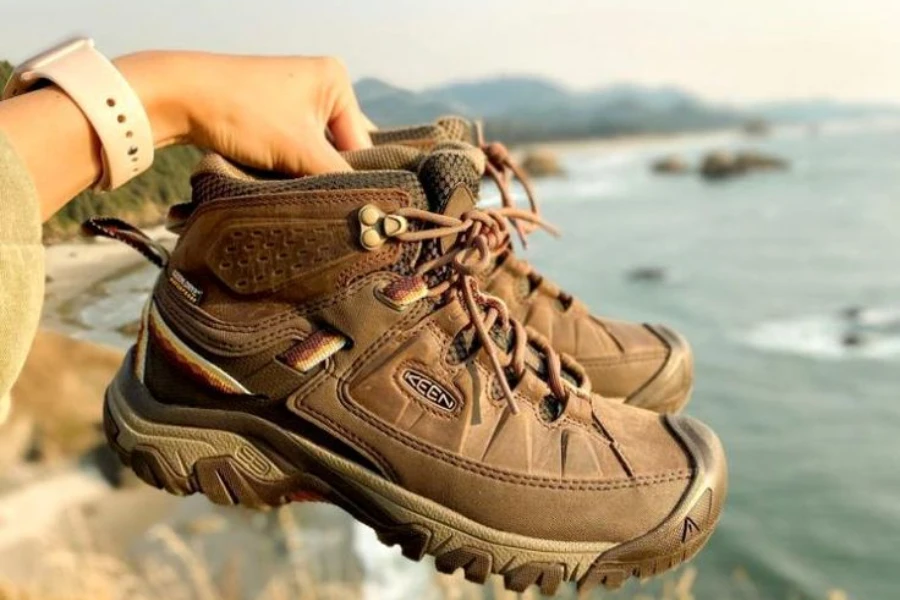 hiking shoes