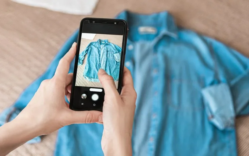 Moda kiralama ve yeniden satış, hazır giyim sektörü için giderek artan bir odak noktası haline geliyor. Kredi: Shutterstock.