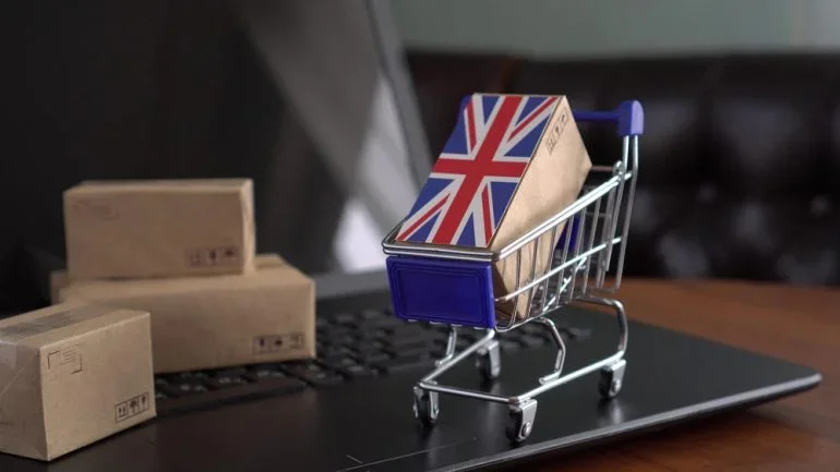 Благодаря новым технологиям, таким как дополненная реальность и блокчейн, которые готовы изменить ландшафт розничной торговли в Великобритании, возможности безграничны. Фото: Fevziie через Shutterstock