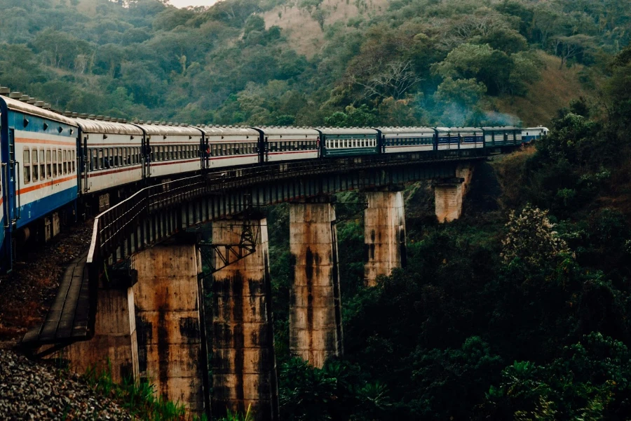 O transporte ferroviário requer melhorias periódicas na infraestrutura