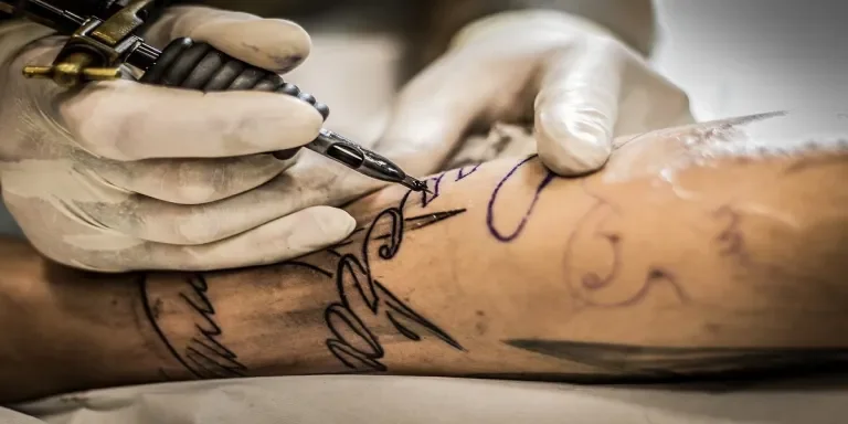 5 exceptional products to add for irresistible tattoo kits