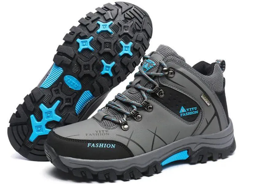 A pair of quality mountaineering snowshoes