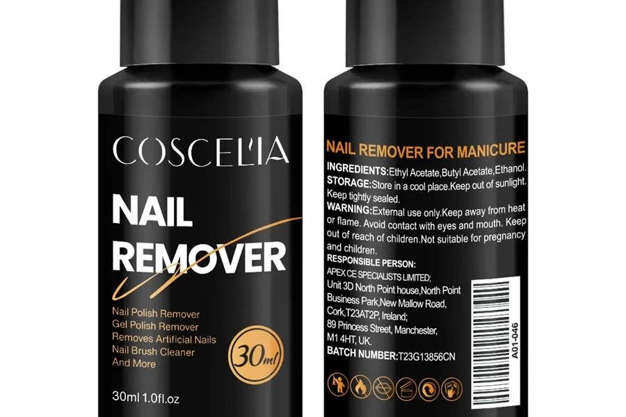 Frascos de removedor de esmalte em um fundo branco