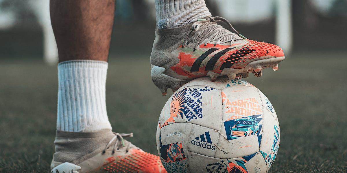 Chaussures de football tout ce qu il faut savoir pour les choisir en 2024 Lire sur Alibaba