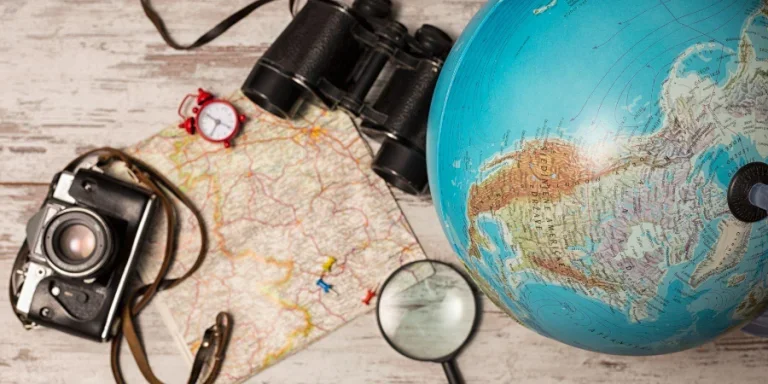 travel picture set with camera