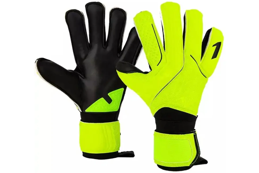 Strong grip gloves with finger protection