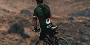 the cycling gloves