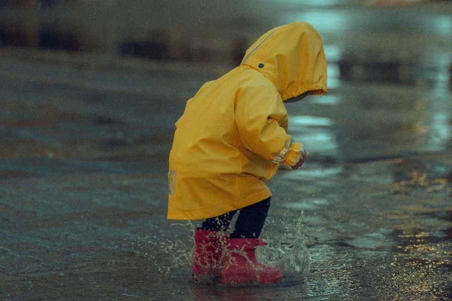 the raincoat