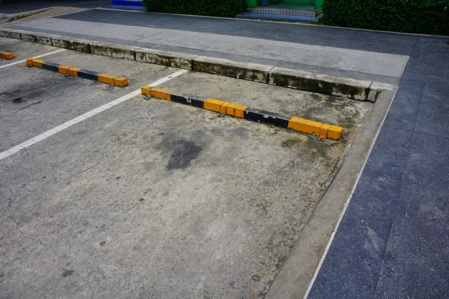 Parking Lot, Thailand, Arranging, Asphalt