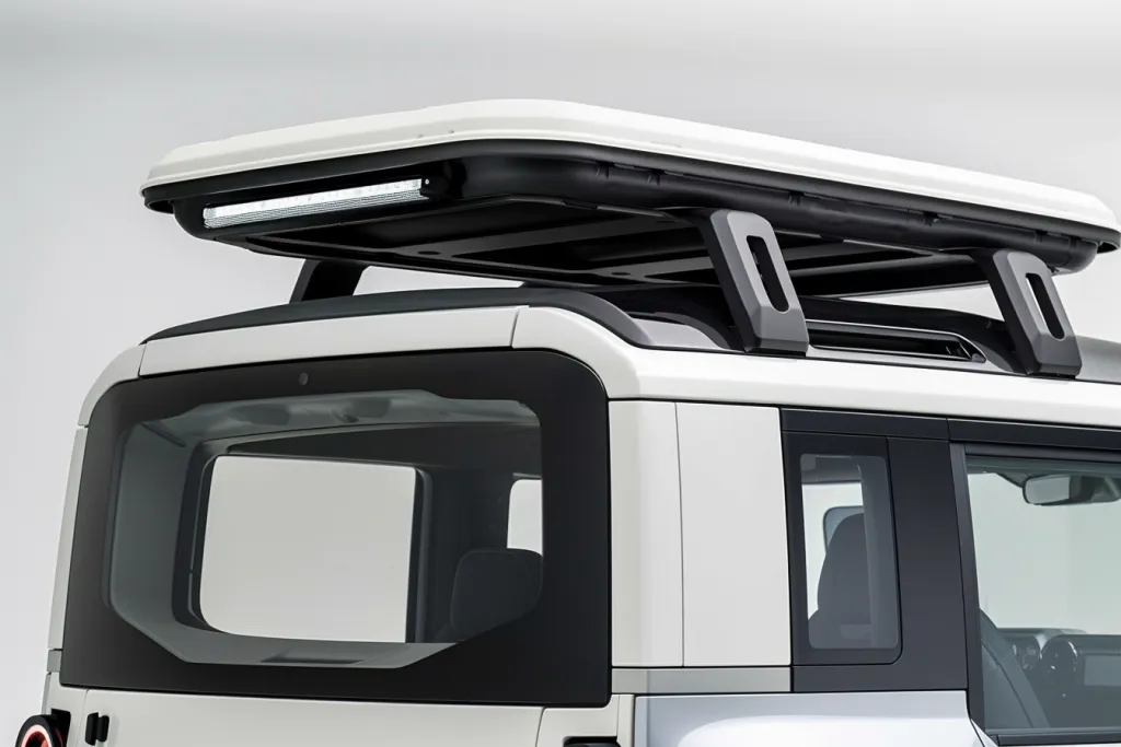 The roof cap cover can be folded down to make it easy to load luggage