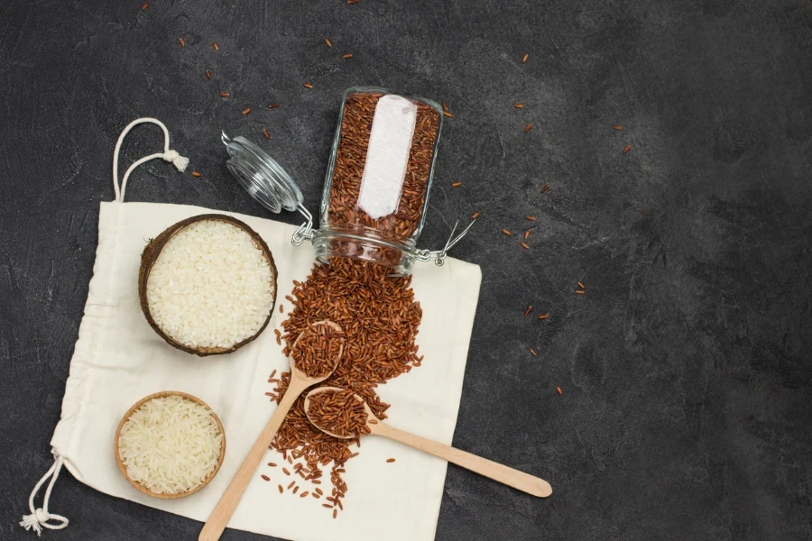 Wooden spoons on flax seeds
