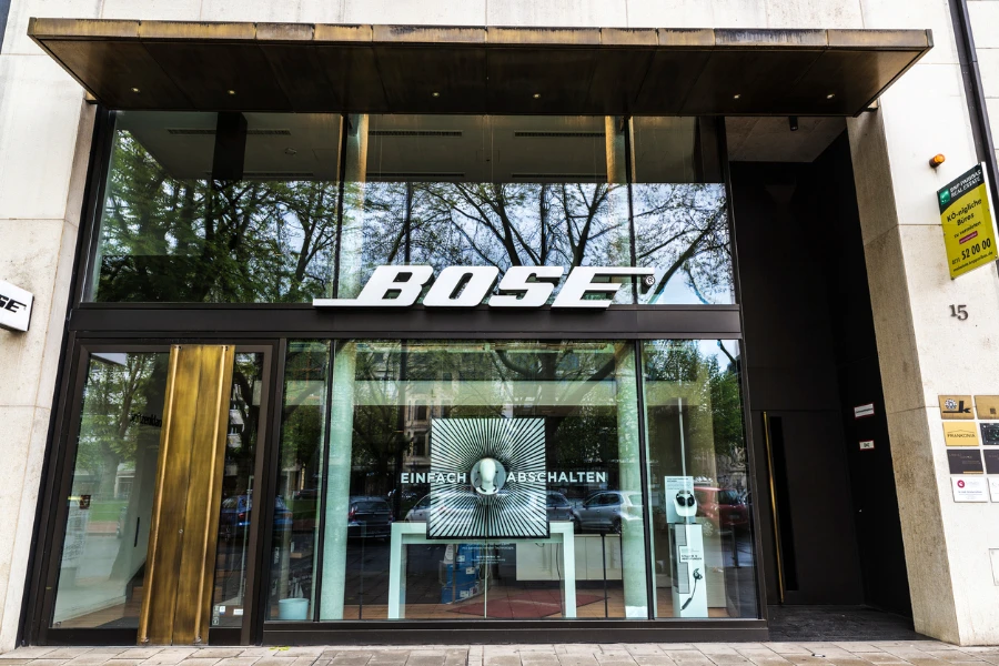Bose store located in a modern building