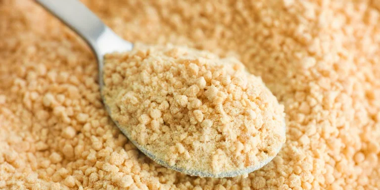 Soy lecithin in a tea spoon