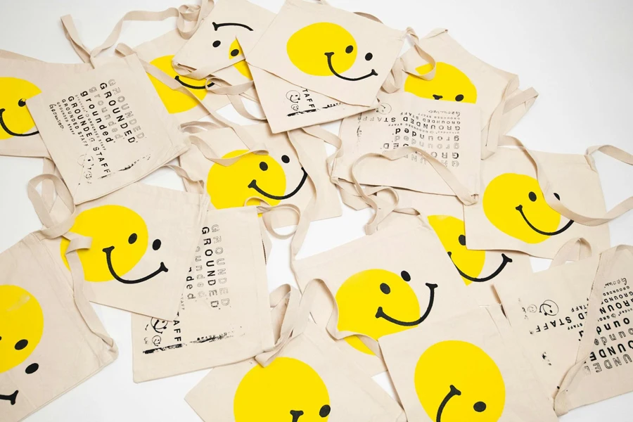 Canvas bags printed with smiley faces