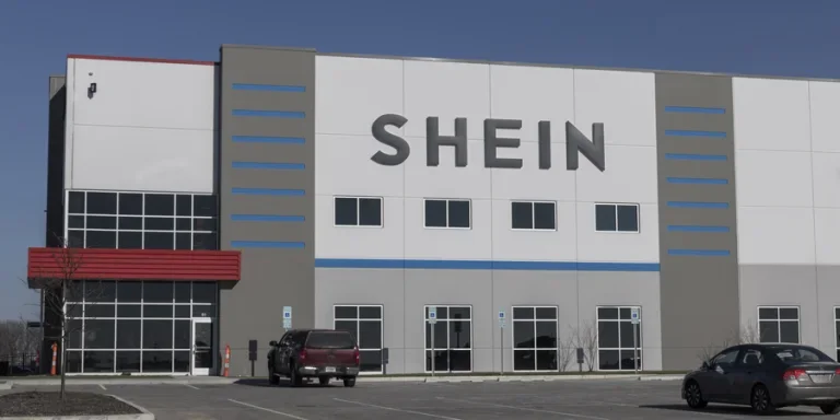 SHEIN e-commerce distribution center