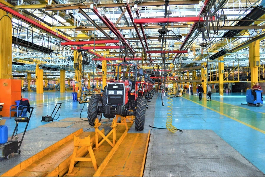 Tractors in an automated assembly line