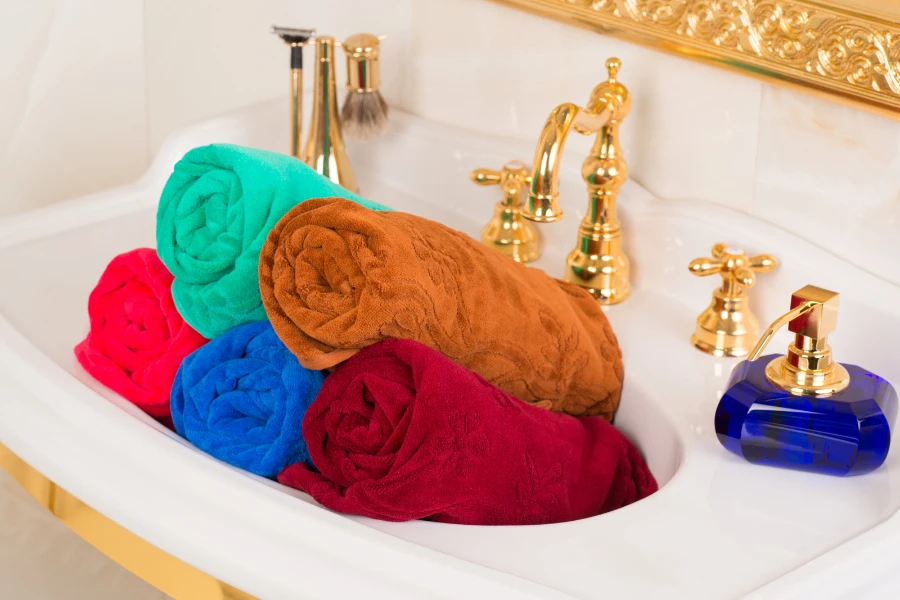 Bestseller bamboo towels in a bathroom sink
