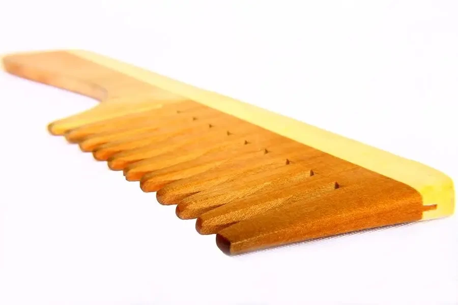 comb, wooden comb, utensil by Gadini