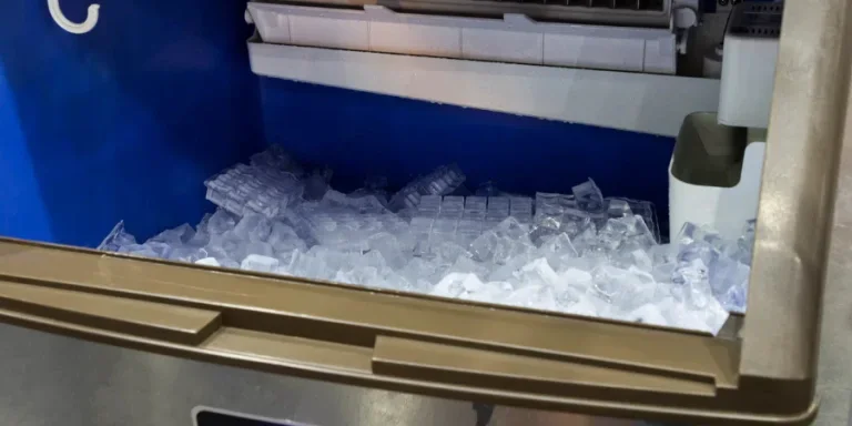 cube ice in ice making machine