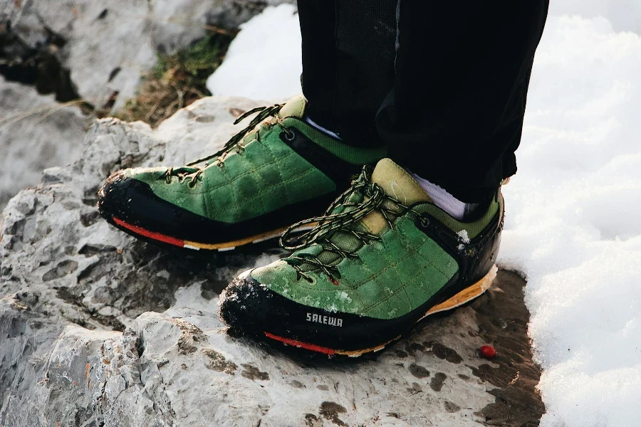 Men's Green and Black Shoe